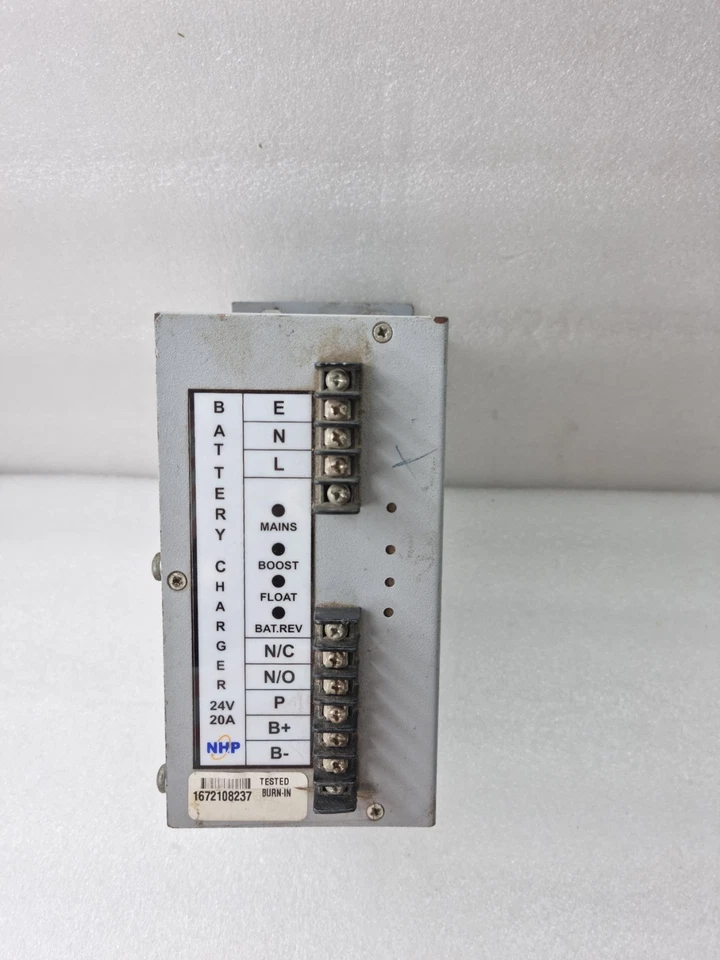 NHP BATTERY CHARGER 24V 20A (FAULTY)